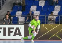 Goleiro do Brasil paga 20 mil euros para jogar Copa do Mundo de Futsal