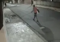 Homem invade centro de saúde, rouba TV e espalha fezes no local