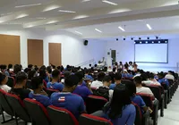 Escola, trabalho e dignidade