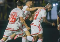 Internacional empata com o Bragantino e encosta no Bahia na tabela