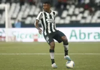 Lesionado, lateral do Botafogo deve não enfrentar o Bahia pela Série A