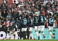 Leverkusen goleia Feyenoord fora de casa na 1ª rodada da Champions