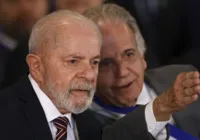 Lula diz que alistamento feminino dará diversidade às Forças Armadas