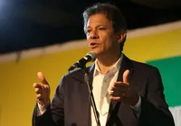 Lula está inclinado a vetar uso do Bolsa Família em 'bets', diz Haddad