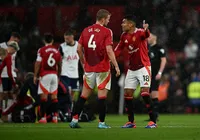 Manchester United é atropelado em casa pelo Tottenham