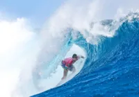 Medina e Tati avançam às semis do surf; Chianca e Luana são eliminados