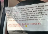 Motorista por app chama atenção de clientes por recado sem rodeios