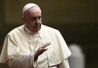 Papa Francisco critica pais de pets: “Não é certo”