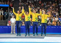 Natação: Brasil conquista medalha de prata no revezamento misto