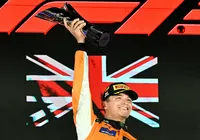 Norris vence GP de Singapura à frente de Verstappen