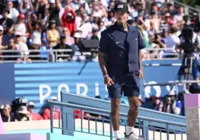 Nyjah Huston, lenda do skate, se emociona com medalha de bronze