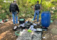 Bunker com armas e drogas é encontrado em Salvador