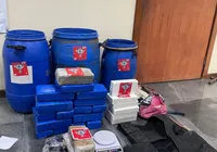 PM apreende submetralhadora e drogas em Feira de Santana