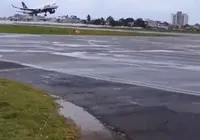 Mau tempo faz quatro aviões arremeterem no aeroporto de Ilhéus; vídeo