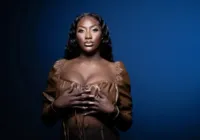 Quem é Aya Nakamura, artista que cantou na Abertura das Olimpíadas