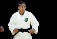 Rafaela Silva perde duas vezes nesta segunda e fica sem medalha