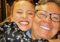 Pai de Larissa Manoela faz post surpreendente com a filha: "Confie"