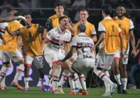 São Paulo vence Nacional e vai às quartas da Libertadores