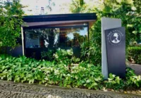 The Latvian ganha lounge externo e gastronomia contemporânea