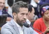 PF indicia deputado André Janones por suspeita de 'rachadinha'