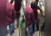 Vídeo: homem 'alisa' parte íntima de mulher no metrô de Salvador