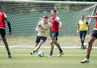 Vitória empata contra time sub-23 em jogo treino neste sábado