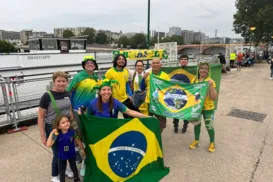 Invasão! Brasileiros lotam capital francesa para Olimpíadas - Imagem