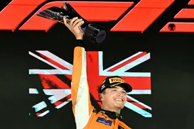 Norris vence GP de Singapura à frente de Verstappen - Imagem