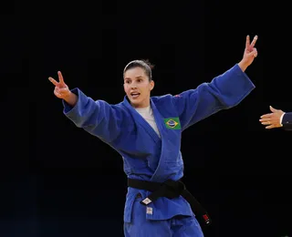 Alana Maldonado derrota chinesa e se torna bicampeã paralímpica