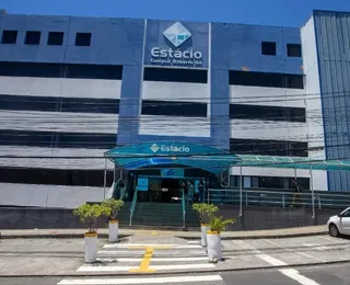 Aluno é atacado e fica ferido dentro de faculdade em Salvador