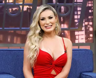 Andressa Urach fatura R$ 2 milhões após briga com igreja