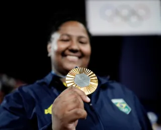 Após ouro de Bia Souza, Brasil sobe 14 posições no quadro de medalhas