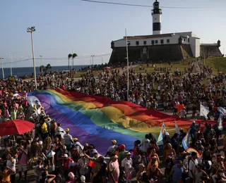 Atraso de trio, circuito lotado e alegria marcam Parada LGBT+