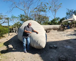 Baiano constrói minhoca gigante interativa para estudantes na Chapada