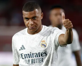 Bernabéu se prepara para estreia de Mbappé em casa pelo Real Madrid