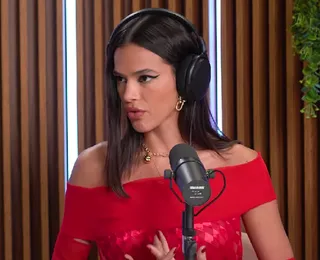 Bruna Marquezine sensualiza em teaser de série para maiores de 18 anos