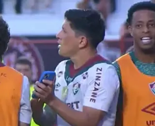 Cano é expulso após protesto inusitado em derrota do Fluminense