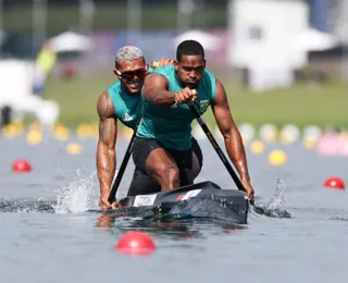 Chance de medalha! Isaquias e Jacky classificam à final da canoagem