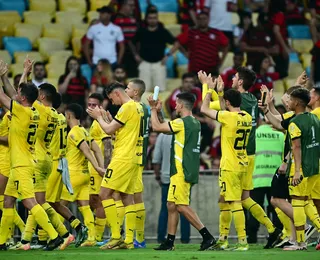 Com atuação ruim, Flamengo é derrotado pelo Peñarol na Libertadores