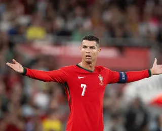 Com gol de Cristiano Ronaldo no fim, Portugal vence Escócia de virada