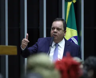 De favorito a preterido: entenda guerra travada por Elmar na Câmara