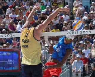 Dupla brasileira sofre com cubanos e perde no vôlei de praia