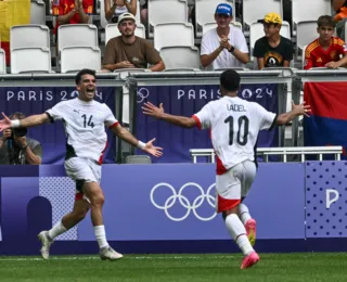 Egito vence Espanha e vai às oitavas como líder do grupo no futebol