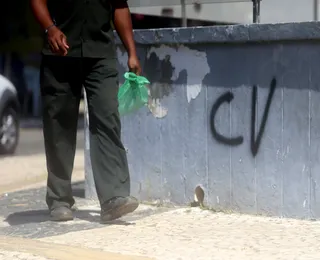 'Chefão' do CV tenta subornar policiais com R$ 100 mil e acaba preso