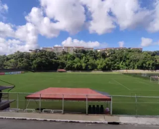 Entenda contrato entre Sudesb e Vitória para instalação de gramado sintético