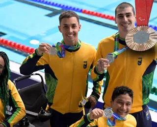 Equipe mista garante mais um bronze para o Brasil no revezamento 4x50m