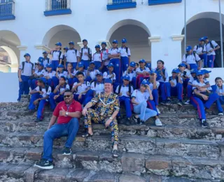 Estudantes de Cachoeira visitam pontos históricos da cidade