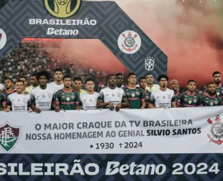 Fluminense e Corinthians fazem homenagem a Silvio Santos antes de jogo