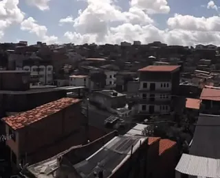 Gari é flagrado fazendo sexo na rua em plena luz do dia em Salvador