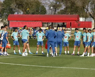 Globo muda horário de Brasil x Equador para exibir final de 'Renascer'